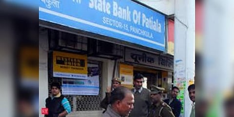 ‘5 ஆண்டில் 3,400 வங்கிக் கிளைகள் மூடல்’ - ஆர்டிஐ தகவல்