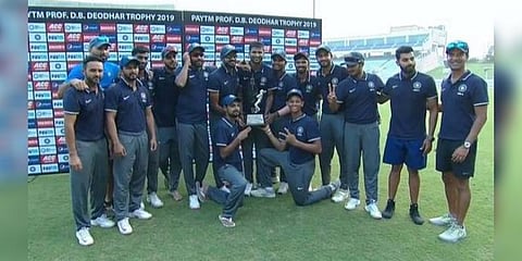 ஜாதவ், நதீம் மிரட்டலில் தியோதர் கோப்பையை கைப்பற்றியது இந்திய பி அணி!