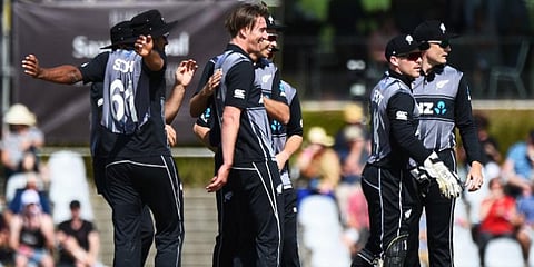 3 வது டி-20: கிராண்ட்ஹோம் அதிரடியால் இங்கிலாந்தை வீழ்த்தியது நியூசி!