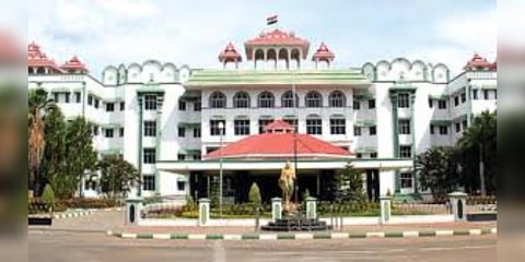 ஃபேஸ்புக்கில் மோடியை விமர்சித்தவருக்கு நூதன தண்டனை