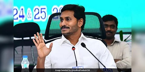 கலாம் பெயரிலான விருதை தன் அப்பா பெயரில் மாற்றிய ஜெகன்மோகன் ரெட்டி