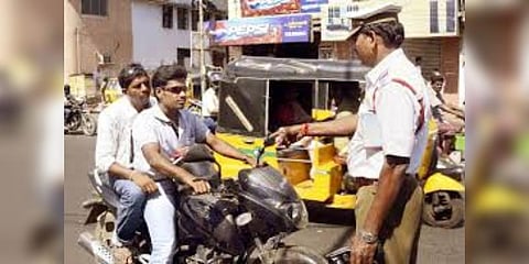 கடலூரில் மட்டும் விதிகளை மீறியதாக 3 லட்சம் பேர் மீது வழக்குப் பதிவு