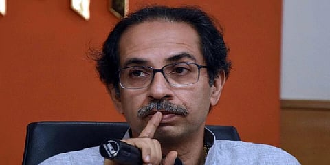 உச்சகட்ட ‘அரசியல் ஆடுகள’த்தில் சிவசேனா - ஆளுநருடன் 5 மணிக்கு சந்திப்பு