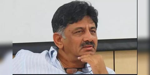 காங்கிரஸ் தலைவர் டி.கே.சிவகுமார் மருத்துவமனையில் அனுமதி