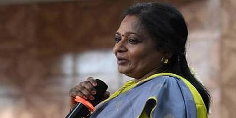 தற்கொலை என்பது தீர்வல்ல, மாணவர்களுக்கு மனப்பக்குவம் வேண்டும் - தமிழிசை பேச்சு