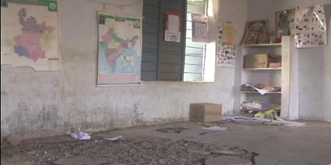 “இப்பவோ, அப்பவோ” அபாயத்தில் பள்ளிக் கட்டடம் - அச்சத்தில் மாணவர்கள்