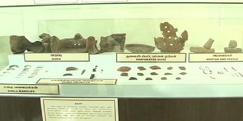 மதுரை கீழடி தொல்லியல் கண்காட்சியை காண ஆர்வம் காட்டும் பொதுமக்கள்..!