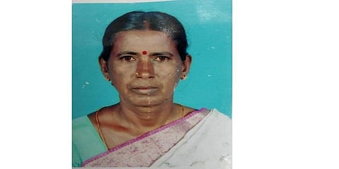 பாதையை ஆக்கிரமித்த பஞ்சாயத்து கிளார்க்? - ராணுவ வீரரின் தாய் விஷம் குடித்து தற்கொலை