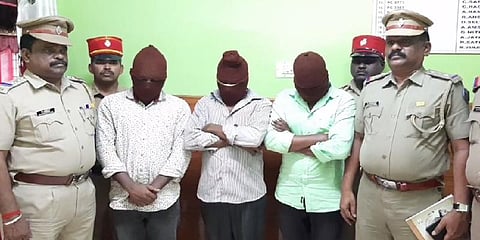 பாதுகாவலர் தாக்கப்பட்டு உயிரிழந்த வழக்கில் மூவர் கைது