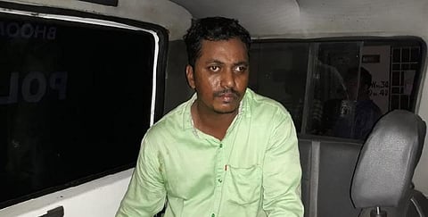 தாயை ஆபாசமாக திட்டியதால் ஆத்திரம்.. தாய்மாமனை கொலை செய்த இளைஞர்..!