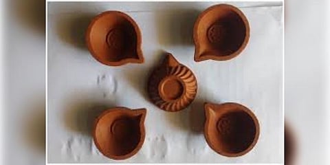 கார்த்திகை தீபத்தையொட்டி அகல்விளக்கு உற்பத்தி தீவிரம்