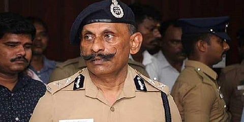 பதவிக்காலத்தை நீட்டிக்கக்கோரி பொன்.மாணிக்கவேல் மனு