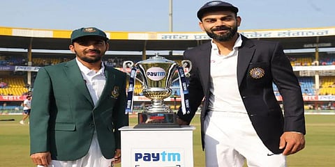 பகலிரவு டெஸ்ட் போட்டி: இந்தியா முதலில் பந்துவீச்சு