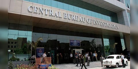 56 அரசியல்வாதிகள் மீது சிபிஐ வழக்கு : 11 பேர் மீது மட்டுமே எஃப்.ஐ.ஆர் பதிவு