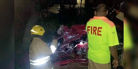 மதுரை அருகே பேருந்து- கார் மோதல்: 3 பேர் பரிதாபமாக உயிரிழப்பு