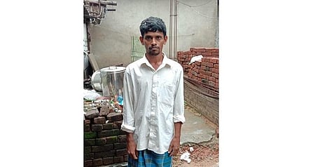 பெற்றோர் செலவுக்கு பணம் தராததால் உயர்நீதிமன்றத்திற்கு வெடிகுண்டு மிரட்டல் - இளைஞர் கைது