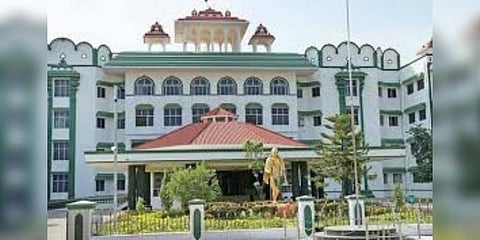 மறைமுகத் தேர்தல்: அவசரச் சட்டத்தை செல்லாது என அறிவிக்கக்கோரி மனு..!