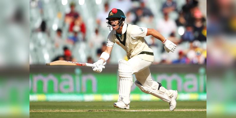 பாகிஸ்தானுக்கு எதிரான டெஸ்ட்: முச்சதம் விளாசினார் டேவிட் வார்னர்