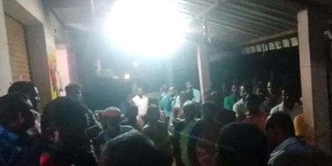 ''சிறுமியின் உயிரிழப்புக்கு காரணமே அந்த டாஸ்மாக்தான்'' - கொந்தளிக்கும் கிராம மக்கள்!