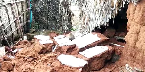 மழையால் இடிந்த மண் குடிசை : முதியவர் உயிரிழப்பு