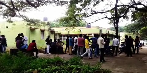 “ஜிஎஸ்டி வரி கட்டவில்லை என அவமானப்படுத்தினார்கள்” - கடிதம் எழுதிவிட்டு மேலாளர் தற்கொலை