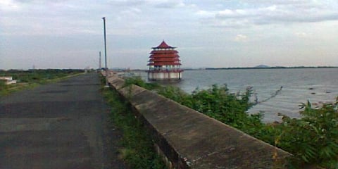 தொடரும் மழை.. செம்பரம்பாக்கம் ஏரியில் அதிகாரிகள் ஆய்வு