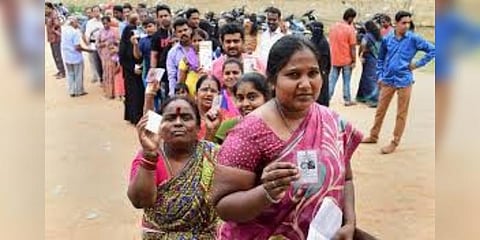 கர்நாடகாவில் 15 தொகுதிகளில் இடைத்தேர்தல்: விறுவிறு வாக்குப்பதிவு