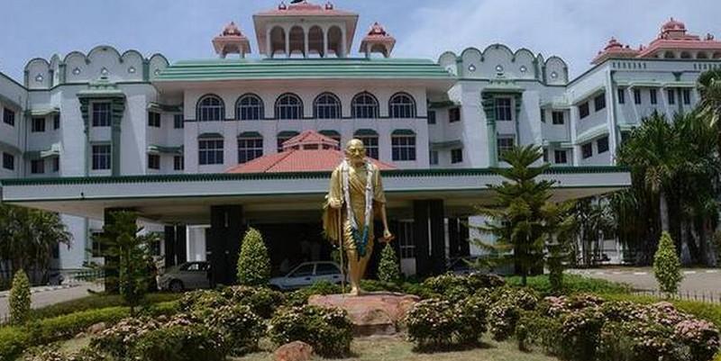 சவுடு மண் குவாரி நடத்த இடைக்காலத் தடை