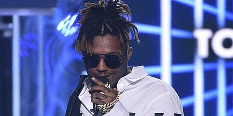 வலிப்பு நோயால் உயிரிழந்த 21-வயது இளம் ராப் பாடகர்!