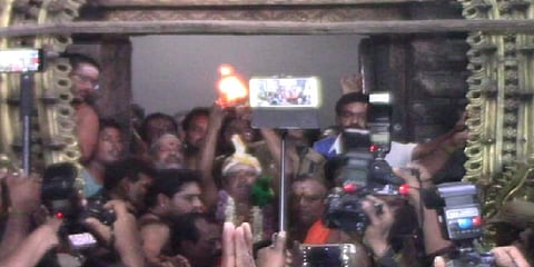 திருவண்ணாமலையில் இன்று மாலை மகா தீபம்.. பக்தர்களுக்கு சிறப்பு ஏற்பாடு..!