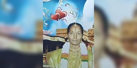 பாம்பு கடித்து உயிரிழந்த கர்ப்பிணி - பூந்தமல்லி அருகே சோகம்