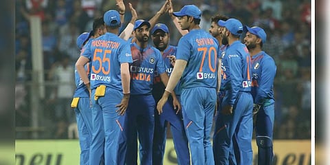 வீழ்ந்தது வெஸ்ட் இண்டீஸ் : கோப்பையை வென்றது இந்தியா