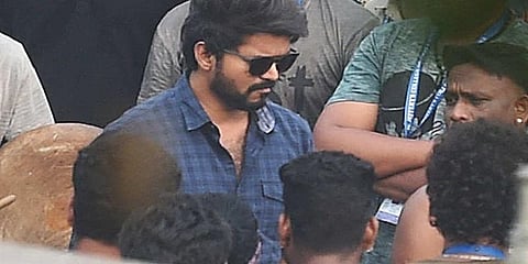 நடிகர் விஜய் படப்பிடிப்பின்போது மாற்றுத்திறனாளிகளுக்கு இடையூறா? - அறிக்கை கேட்பு