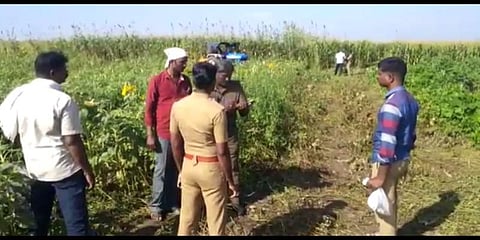 கழுத்தறுத்து கொலை செய்யப்பட்ட நிலையில் பெண் சடலமாக கண்டெடுப்பு