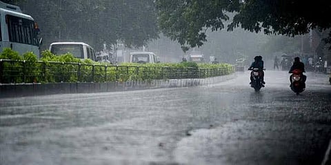 5 மாவட்டங்களில் கனமழை பெய்யக்கூடும் - வானிலை மையம்