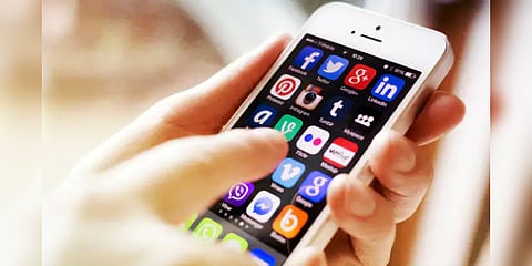 டெல்லி உள்ளிட்ட சில மாநிலங்களில் இணைய சேவை துண்டிப்பு