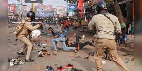 போர்க்களமான உத்தரப் பிரதேசம் - 8 வயது சிறுவன் உட்பட 11 பேர் பலி