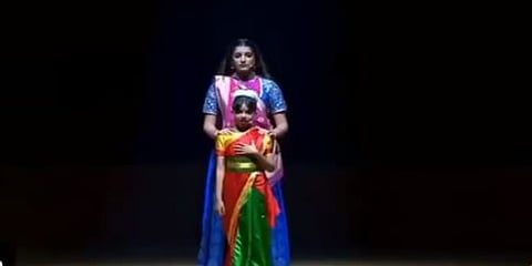 முதல் மேடைப் பேச்சில் ஆராத்யா.. பேத்தியை பார்த்து நெகிழ்ந்துபோன அமிதாப் பச்சன்.!