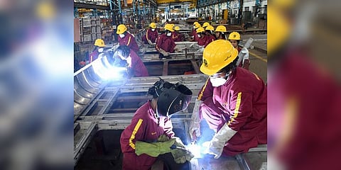 215 நாட்களில் 3000ஆவது ரயில் பெட்டியை தயாரித்து பெரம்பூர் ஐசிஎஃப் சாதனை