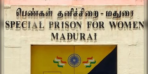 குடியுரிமை திருத்த சட்டத்துக்கு எதிர்ப்பு - மதுரை சிறையில் இரண்டு பெண்கள் உண்ணாவிரதம்