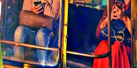 ஆட்டோவில் கடத்தப்பட்ட பெண்ணை காப்பாற்றும் போது காயமடைந்த இளைஞர் உயிரிழப்பு