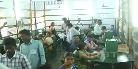 ஊரக உள்ளாட்சித் தேர்தல்: முன்னிலை நிலவரம்