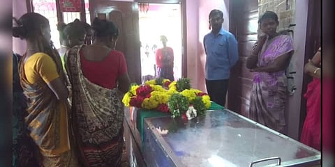 ஊராட்சி மன்றத் தலைவருக்கு போட்டியிட்டவர் திடீர் மரணம்