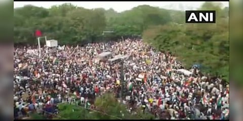 சிஏஏ எதிர்ப்பு பேரணியால் முடங்கிய ஹைதராபாத் நகரம்