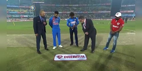 டாஸ் வென்றது இந்திய அணி: இலங்கை முதல் பேட்டிங்