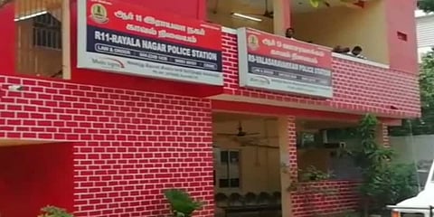 “என் மனைவியுடன் அடிக்கடி பேசுவதோடு என்னையும் தாக்குகிறார்”- சப்-இன்ஸ்பெக்டர் மீது புகார்..!