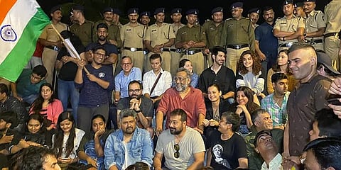 ஜேஎன்யு மாணவர்களுக்கு ஆதரவாக போராட்டத்தில் இறங்கிய டாப்ஸி, அனுராக் காஷ்யப்