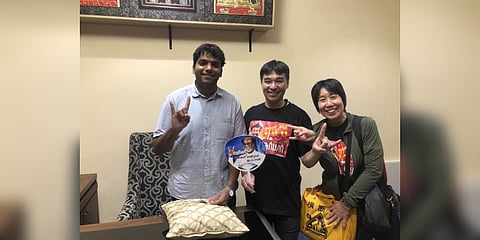 ‘தர்பார்’ படத்தை காண சென்னை வந்த ரஜினியின் ஜப்பான் ரசிகர்கள்