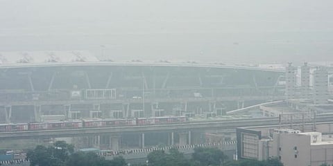 சென்னையில் காற்று மாசு - வாகன ஓட்டிகள் சிரமம்