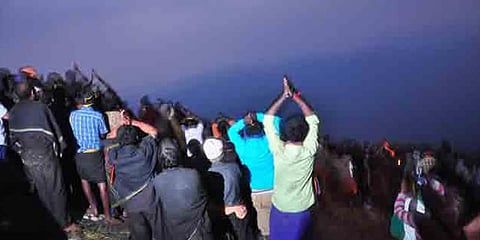 சபரிமலையில் இன்று மகரஜோதி தரிசனம்.. குவிந்த பக்தர்கள்..!